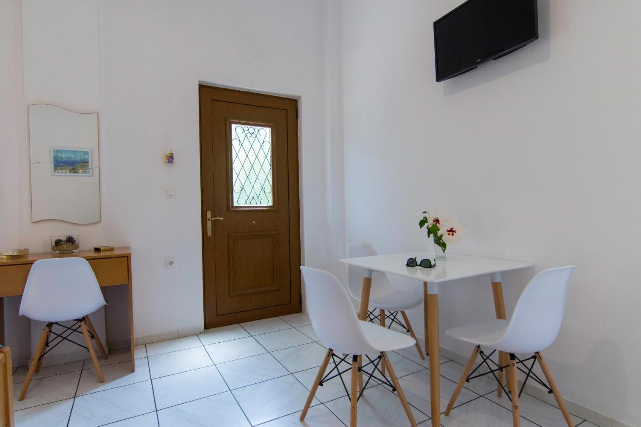 Natsios Apartments Vlachopoulátika Extérieur photo